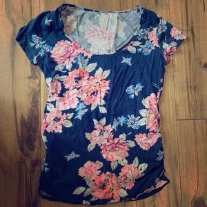 Floral maternity top